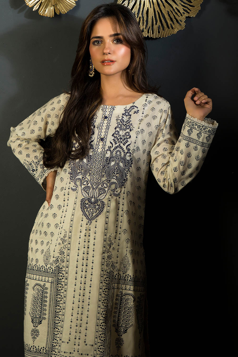 Embroidered Lawn Suit-7025