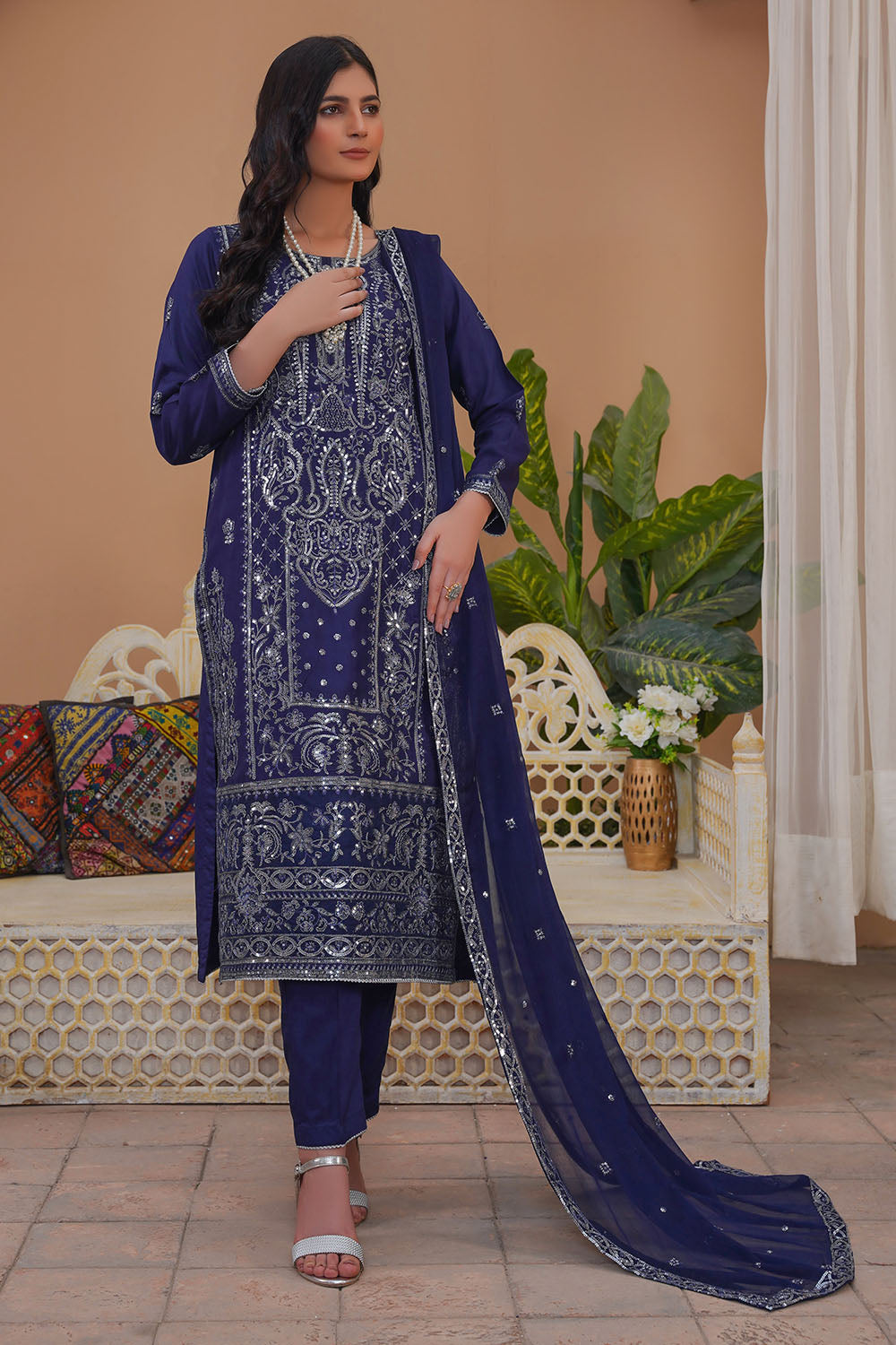 Embroidered Viscose Suit-7042